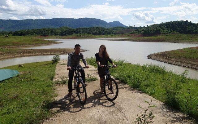 Sanctuary Nam Ngum Beach Resort