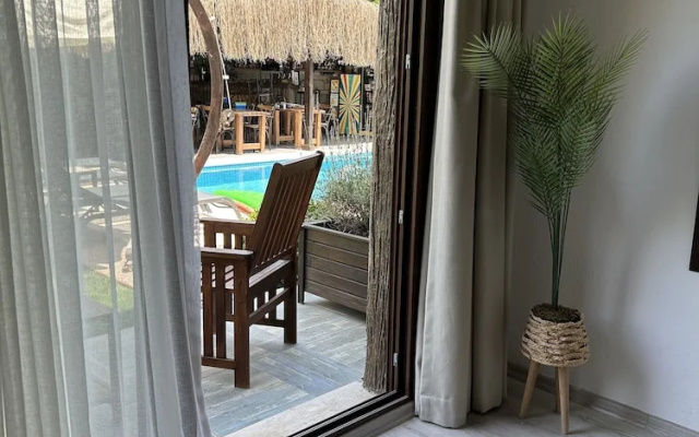 Pupa Alacati Butik Otel