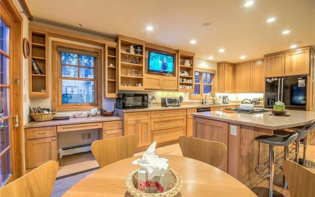 Seventh Heaven Chalet