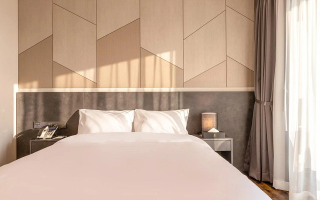 Urbanest Hotel