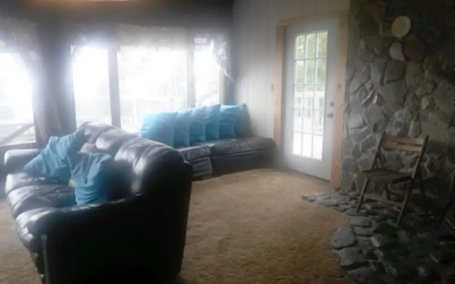 Celtic Cove Main Cabin