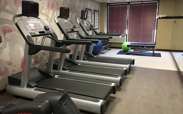 Crowne Plaza Edison by IHG