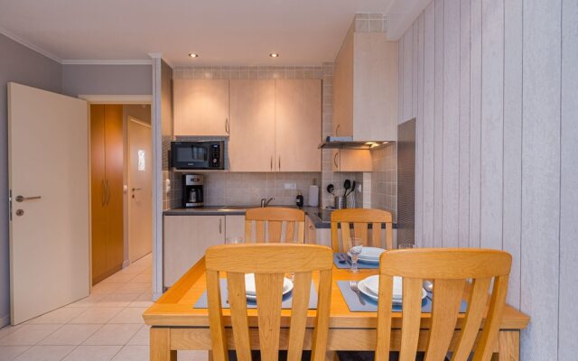 Apartment on 8th Floor With Kitchen