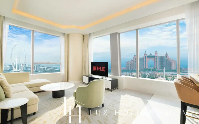 LUX Iconic Views at Palm Tower Suite 3