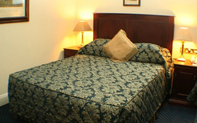 Maudlins House Hotel