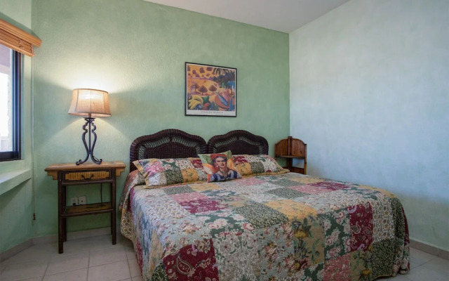 Casa Frida Massive Condo Sleeps up to 12!