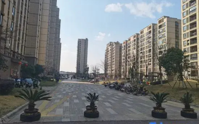 Zebra Residence (Ping'an Branch), Shanghai