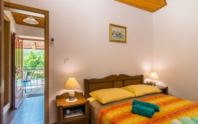 Stone House with Private Pool And Garden in Quiet Place