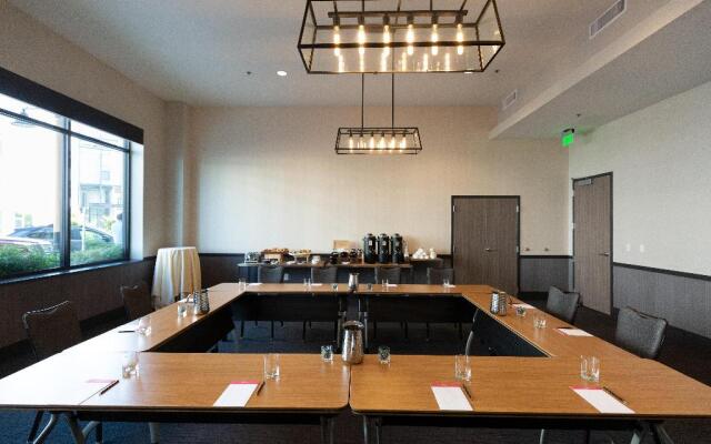 Indigo Seattle Everett Waterfront