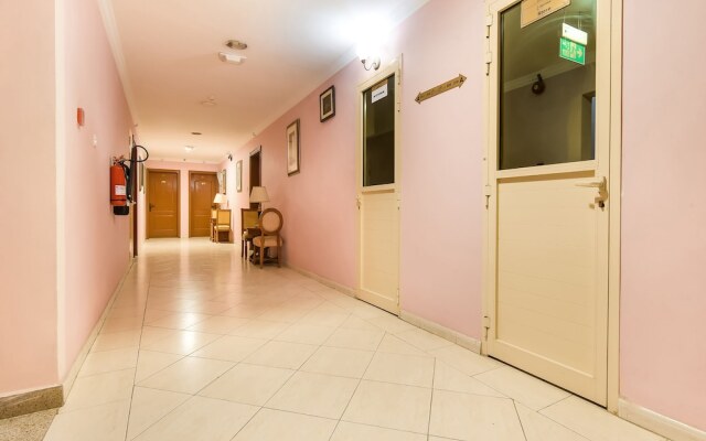 Oasis Hotel Apartment