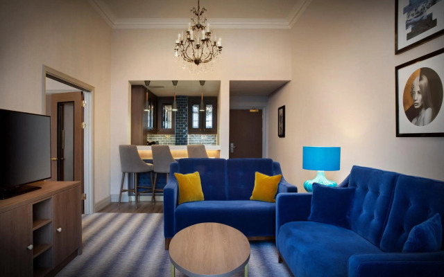 Leonardo Royal Hotel London City