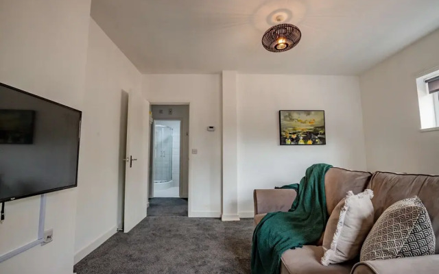 Host Stay Bromyard Flat 2