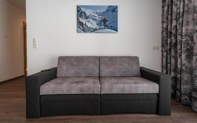 A CASA Rubin Chalet & Studio Resort