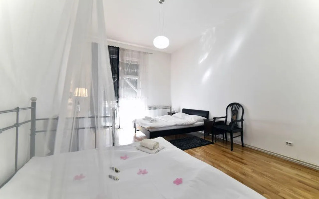 Apartment Metropolis 2