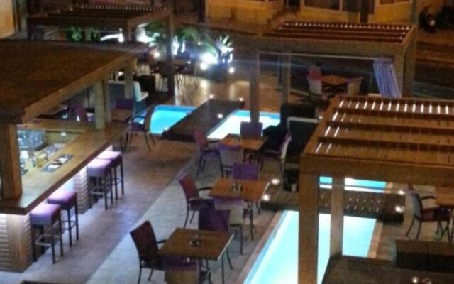 Faliro Hotel