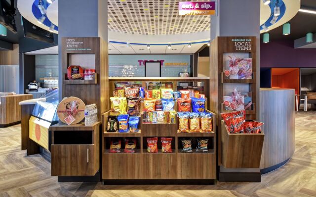 Tru by Hilton Louisville Airport