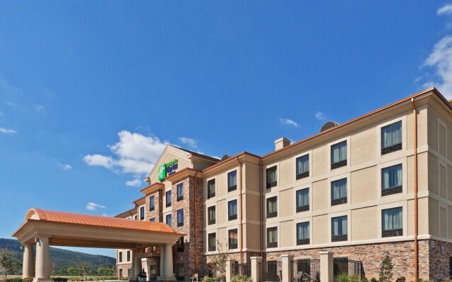 Holiday Inn Express Hotel & Suites POTEAU, an IHG Hotel