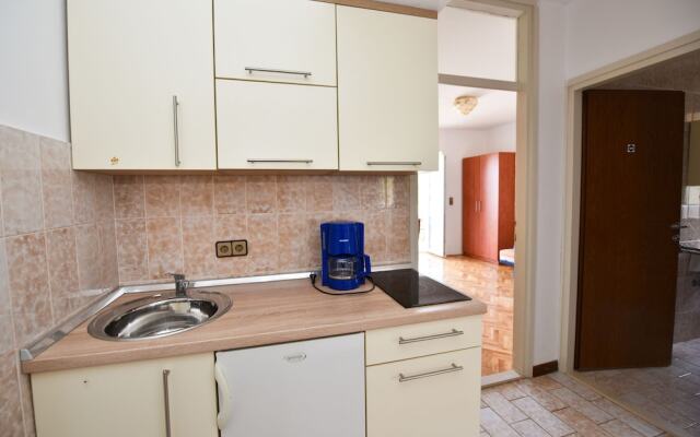 Apartments Zeno