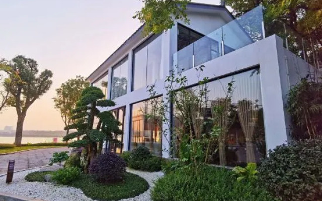 Yueyang Bamboo Mountain Residence