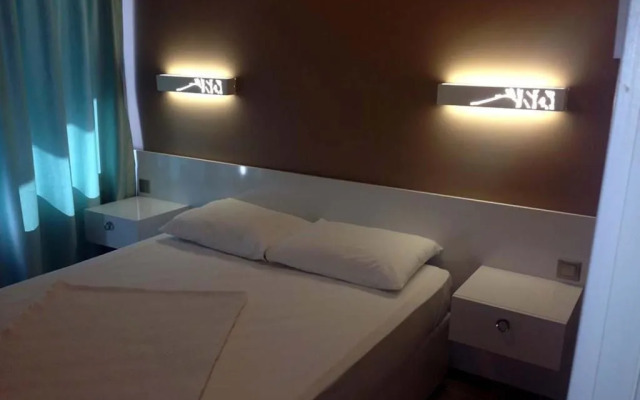 Dikili Sunset Club