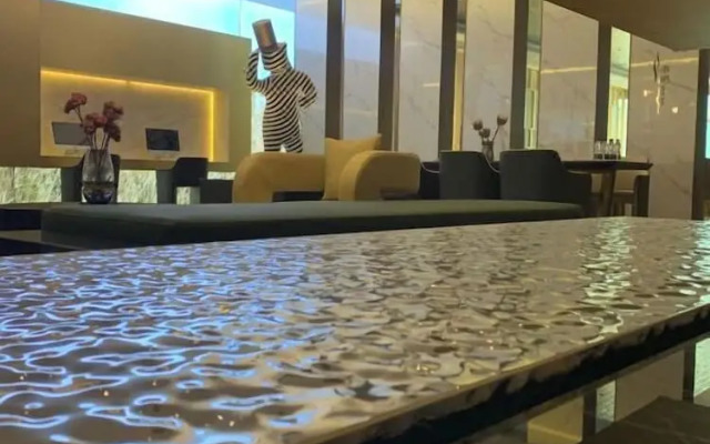 Hazens Hotel (Chengdu Chunxi Road, Tianfu Square)