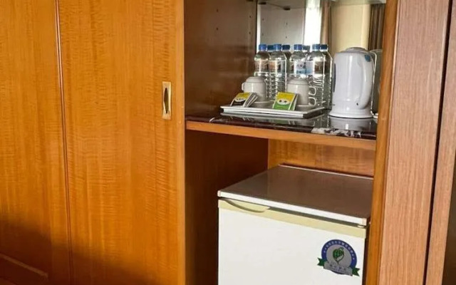 Chuto Plaza Hotel