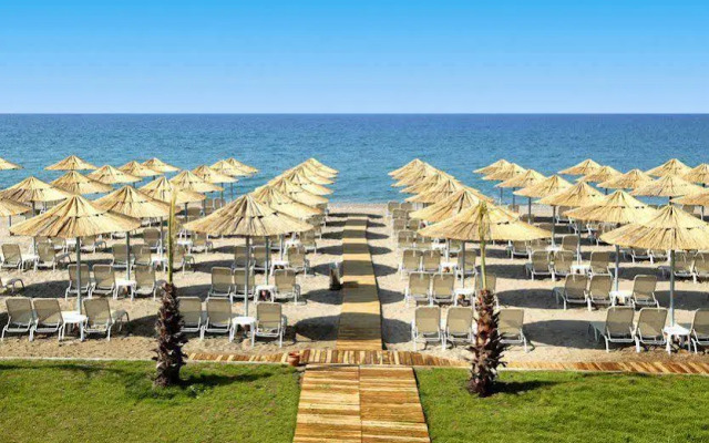 Heaven Beach Apart