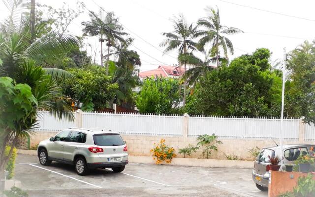 La Residence Des Cafeiers - Le Tampon (Adults Only)