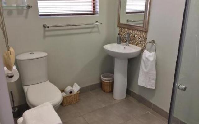 Glenelg Road Guesthouse