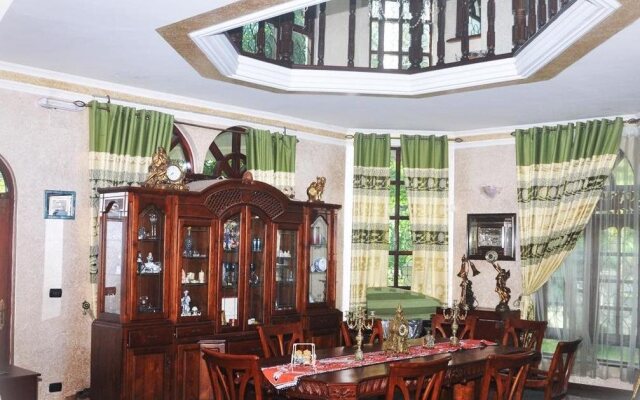 Srinik Guest House