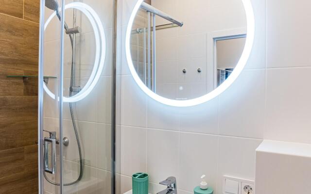 LetoApart (ЛетоАпарт) на улице Энгельса 93-136