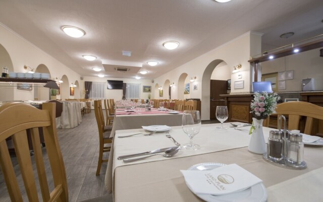 Land Plan Hotel and Restaurant