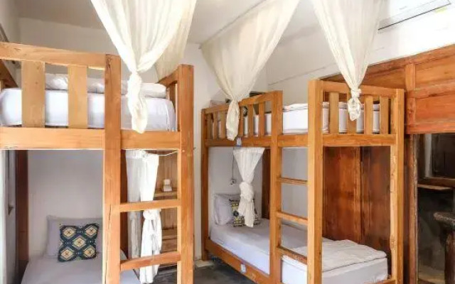 TwoSpaces Living at Wave and Chill House, Canggu