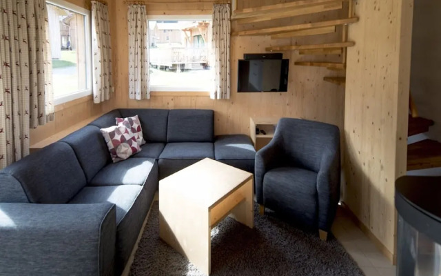 Attractive Chalet With hot tub