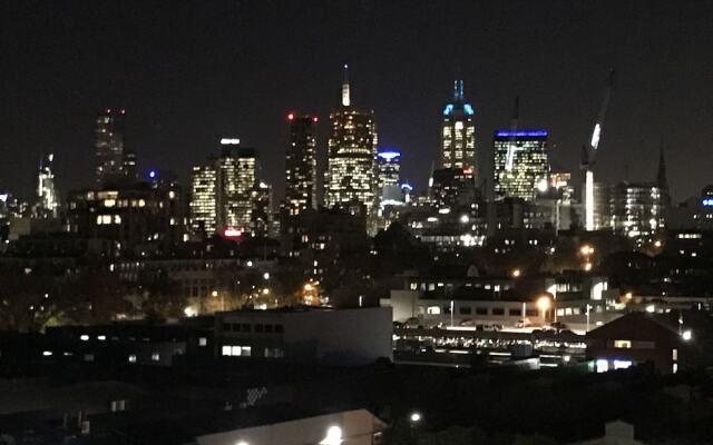 StayCentral Collingwood Silo