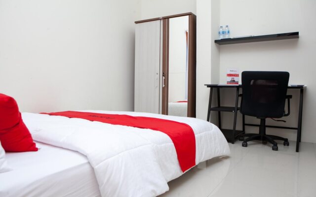 RedDoorz @ Pasir Luyu Buahbatu