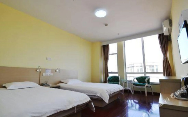 100 Inn Liangpin Hotel (Nanjing Jiangning Higher Education Mega Center Transportation College Subway Station)