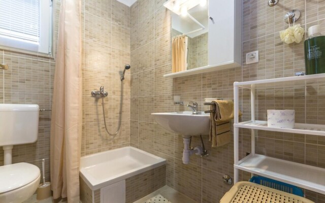 Amazing Home in Komarna With Wifi and 3 Bedrooms