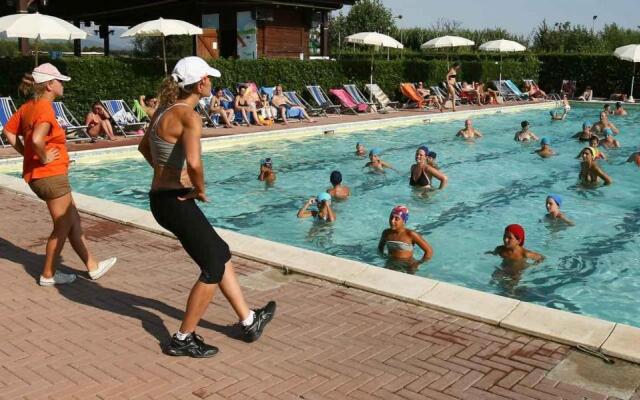 Italian Holidays Mobile house in Ameglia