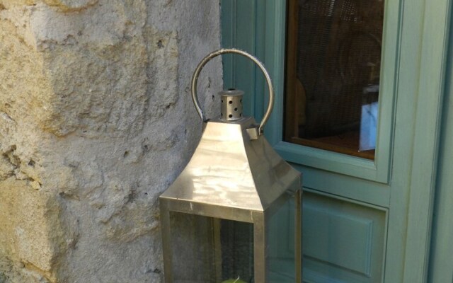 Les Acanthes