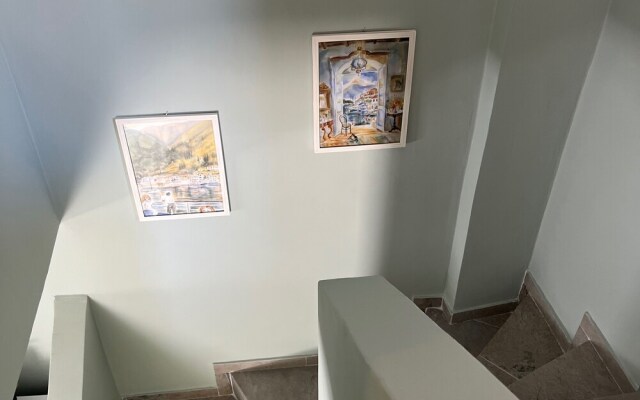 Helen s House at Ratzakli