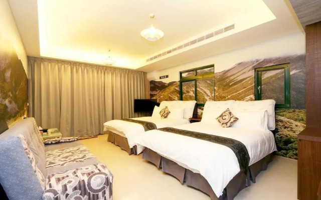 Chuan Shiang Hot Spring Hostel
