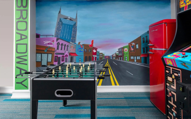 Aloft Nashville West End