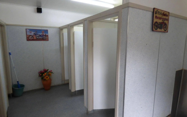 Tenterfield Lodge and Caravan Park