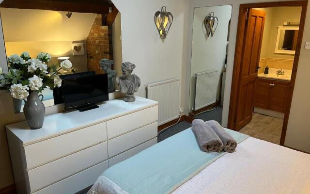 Pillory House Loft Apartment