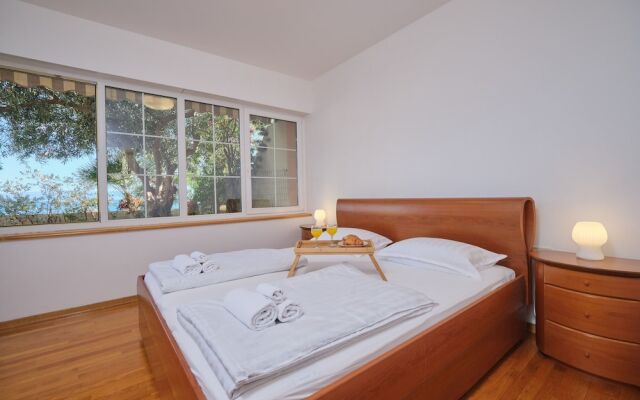 Holiday Seaview Apartment by Litto