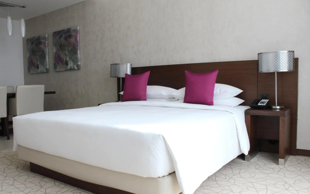 Hyatt Place Dubai Al Rigga Hotel & Residences
