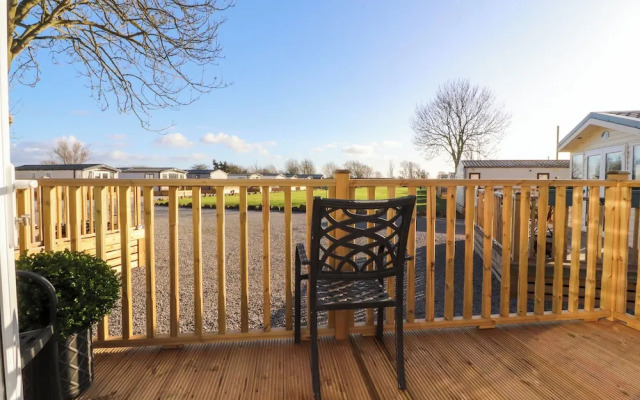 17 Birchwood Close