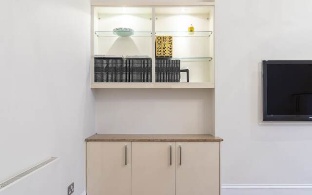 Chic 2BR apt in Kensington, Near Holland Park