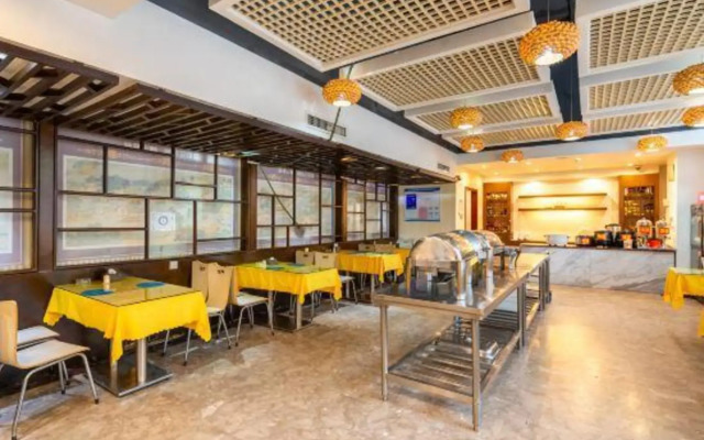 Jiahe International Hotel (Changsha South Railway Station Gaoqiao South Subway Station)